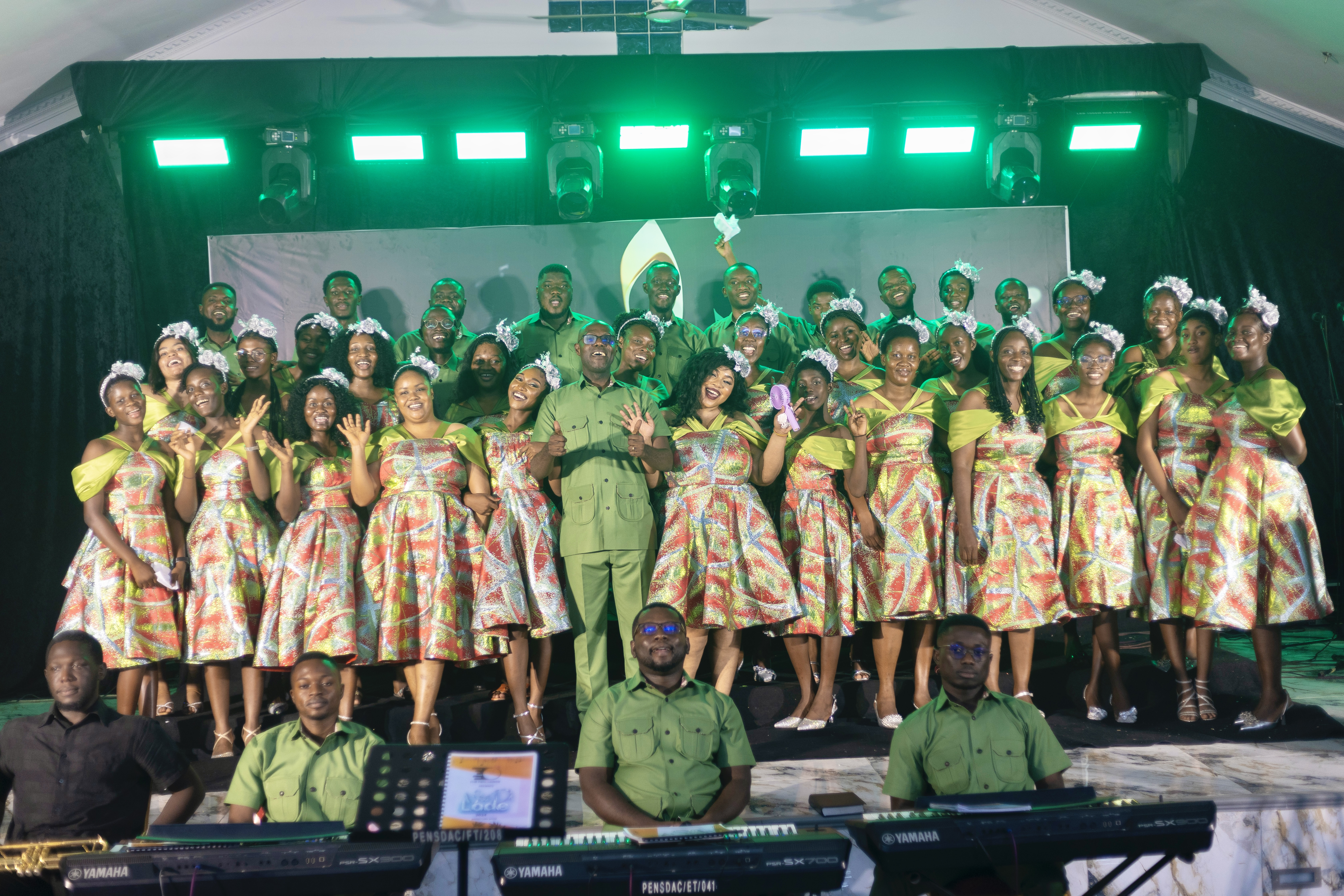 Voci Di Lode Background 1